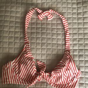 Under wire Halter top